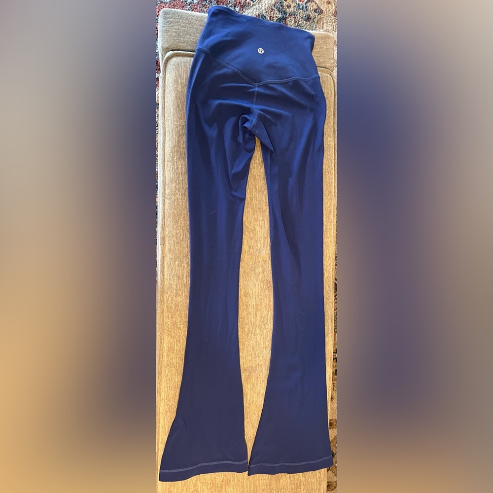 Groove Nulu Super-High-Rise Flared Pant
Regular